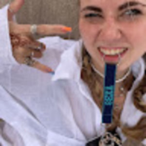 Meet your Posher, Brenna